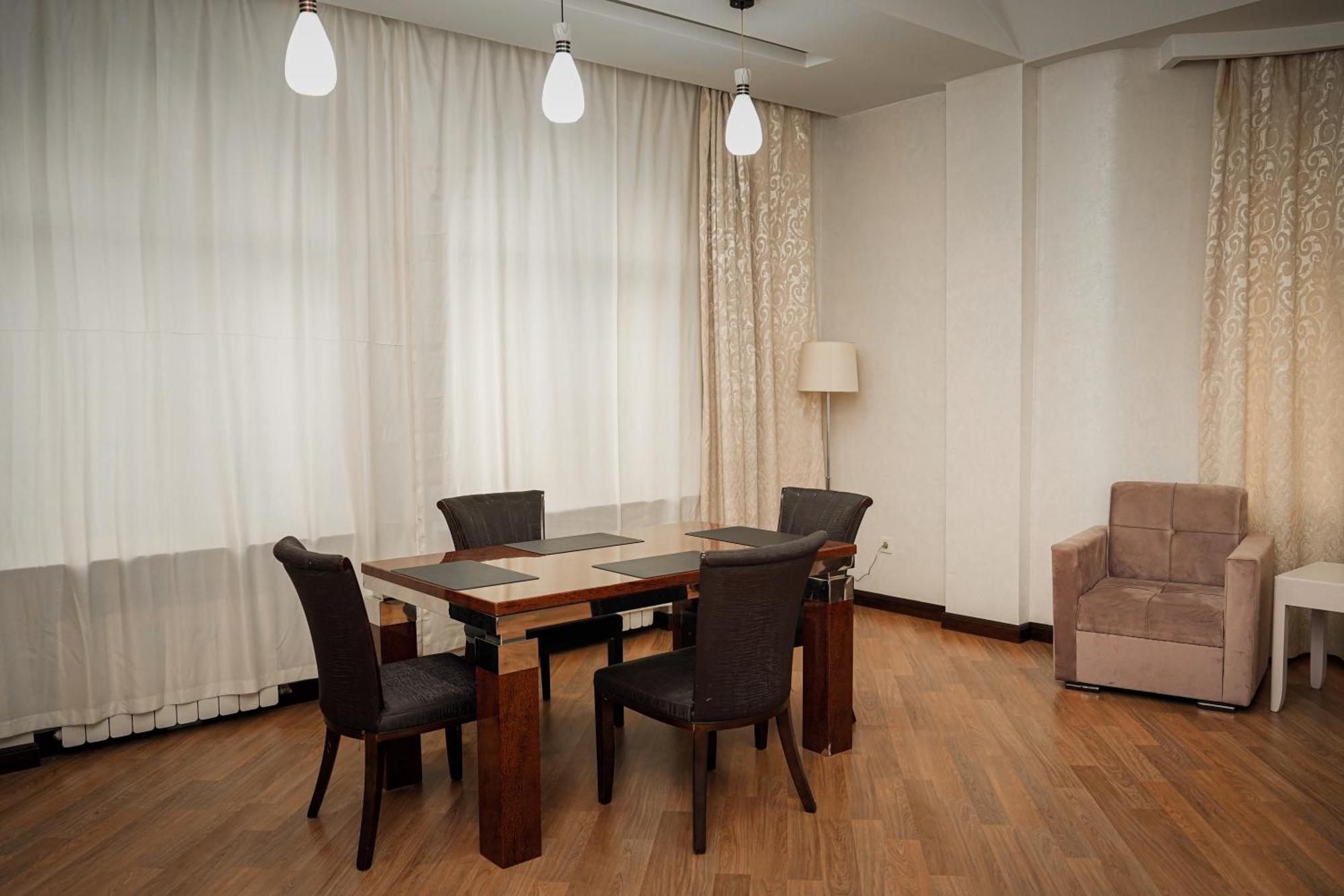 Safran Hotel Баку Екстер'єр фото